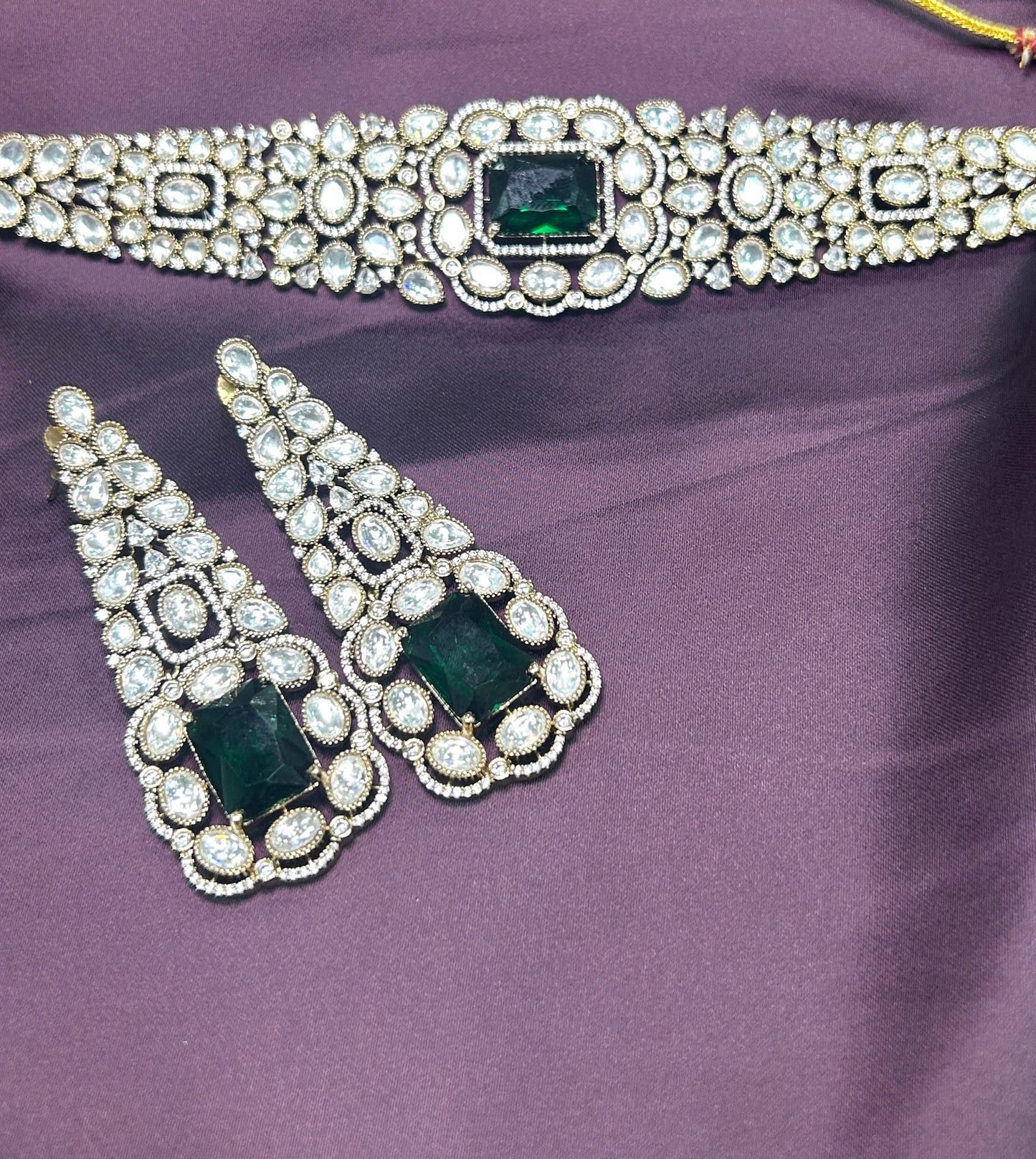 Emerald Green Diamond Look Choker Set