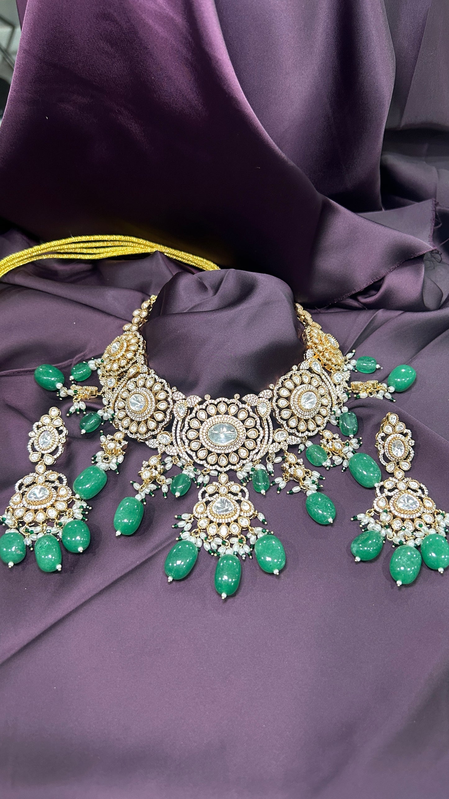 Royal Emerald Drops Polki Set