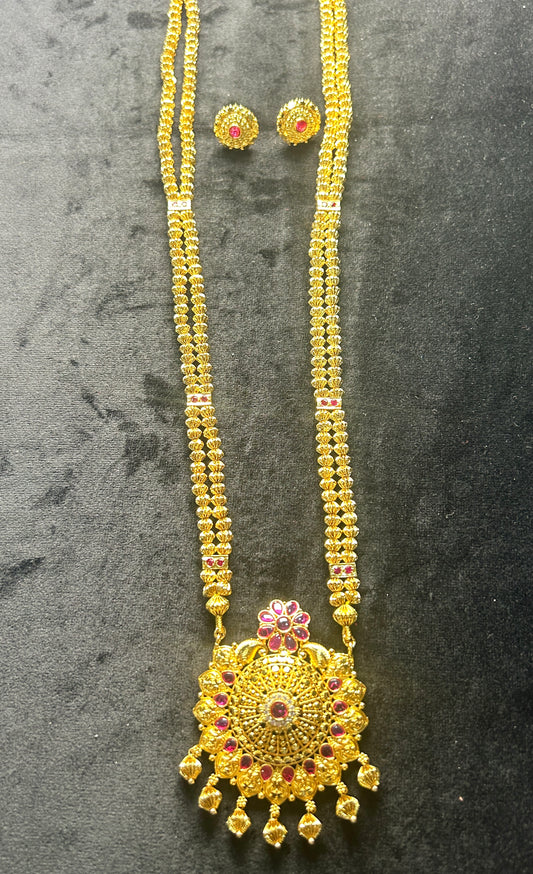 Traditional Maharashtrian Putla Haar with Round Pendant