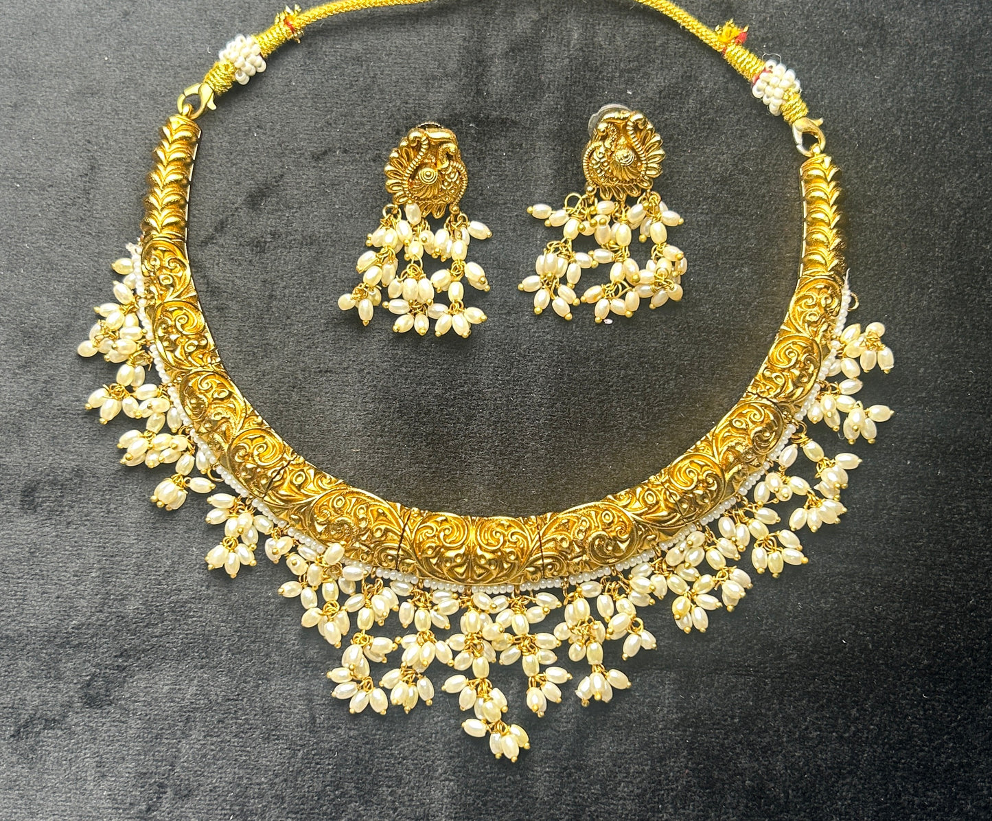 Padmakshi Pearl Antique Hasli Set