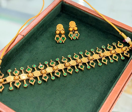 Emerald Coin Heritage Choker Set