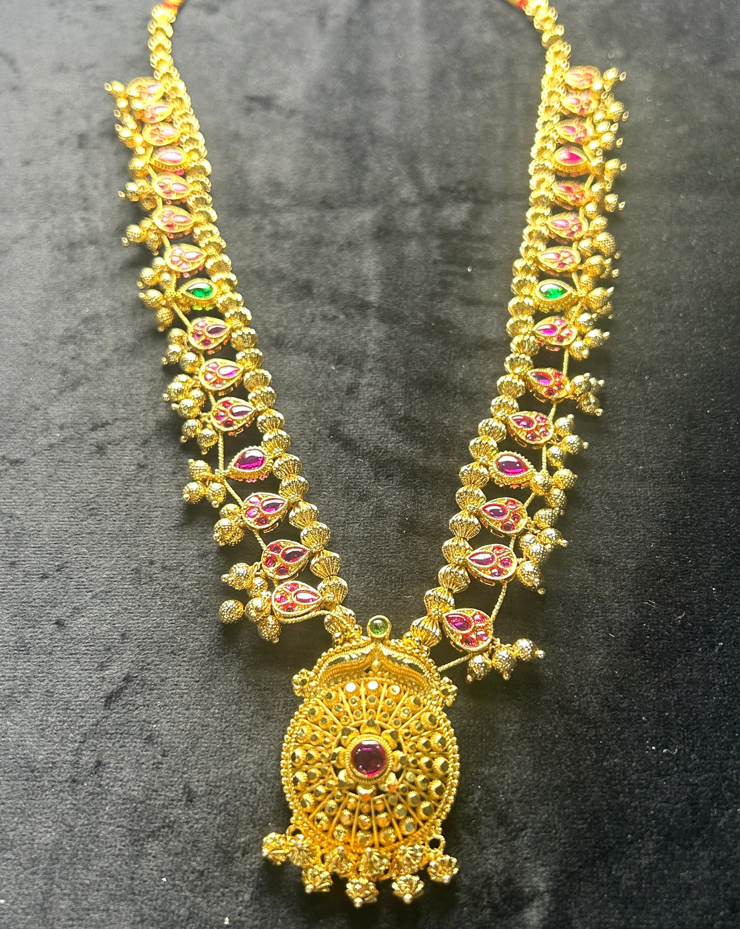 Rajwadi Teardrop Ruby-Green Putla Haar