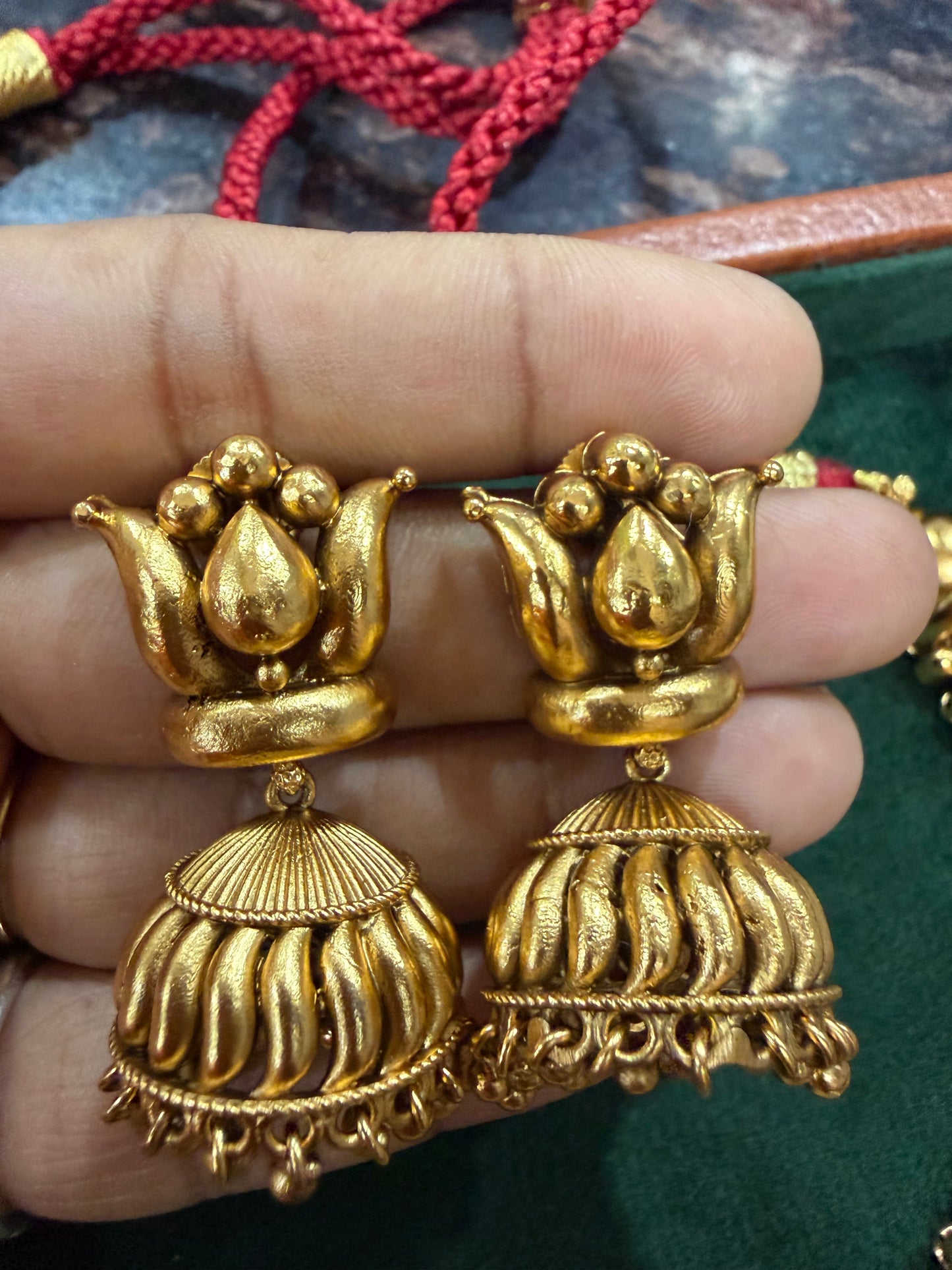Shinde Shahi Thushi (शिंदे शाही ठुशी)