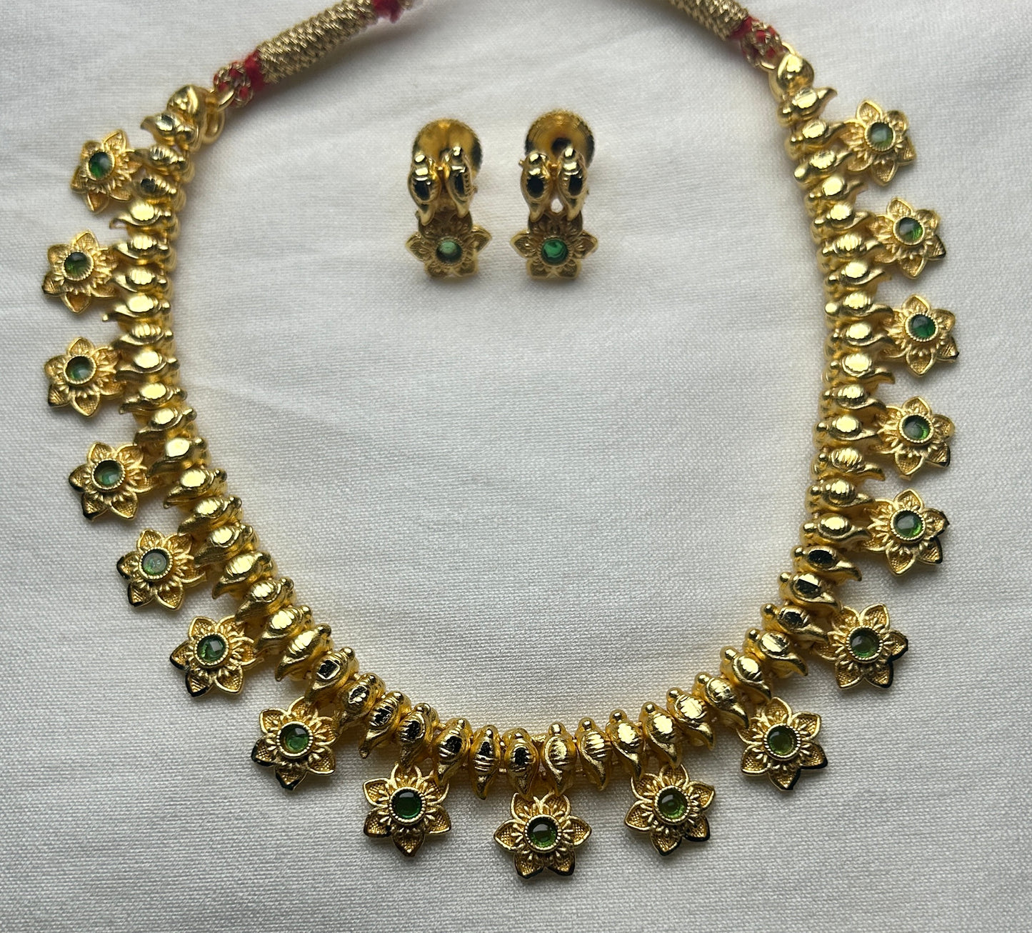 Traditional Lotus Motif Gold-Tone Necklace Set