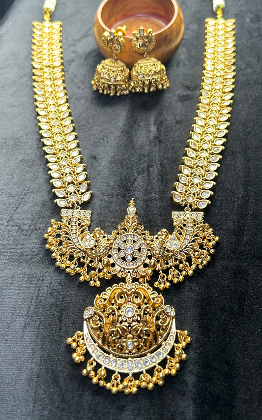 Royal Heritage Temple Necklace Set – Antique Gold with Kundan Work