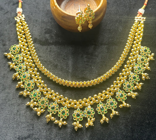 Green Stone Gadi Style Necklace Set