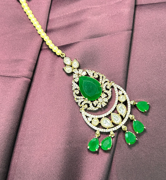 Royal Chandbali Emerald Maang Tikka