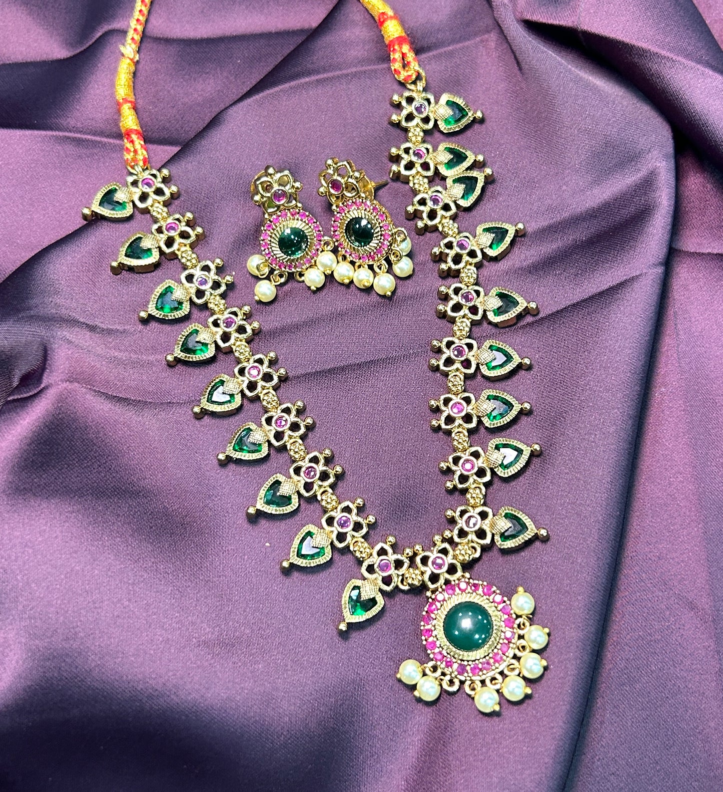 Emerald Blossom Traditional Necklace Set