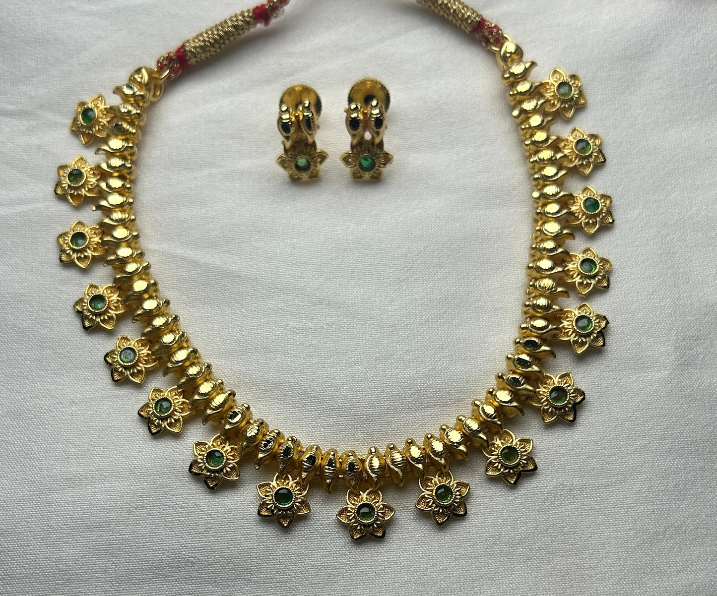 Traditional Lotus Motif Gold-Tone Necklace Set