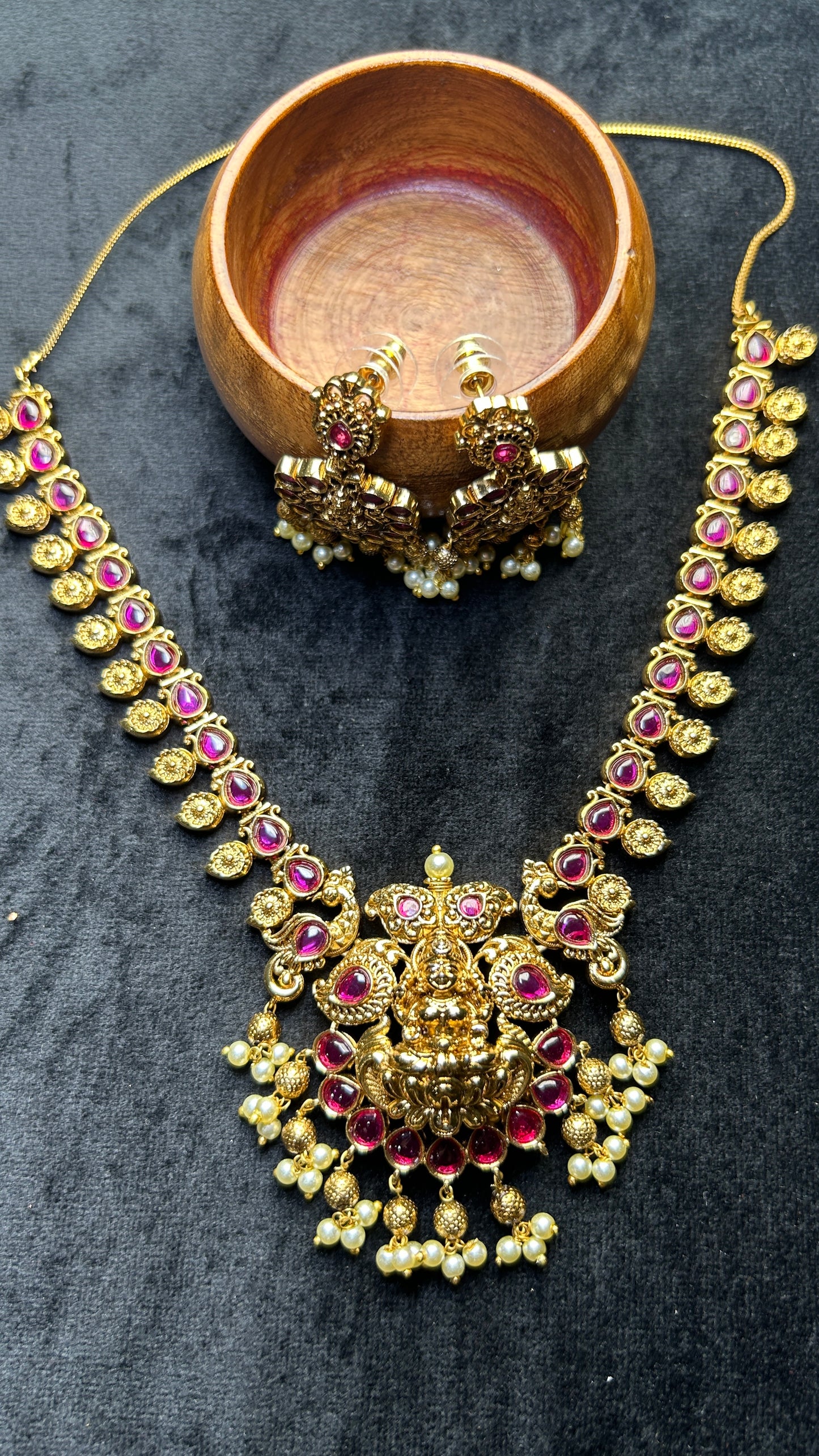 Goddess Lakshmi Temple Necklace Set – Ruby Pink & Pearl Finish