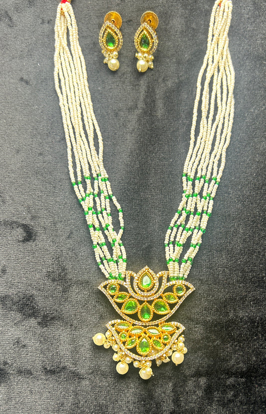 Emerald Elegance Pearl Mala Set