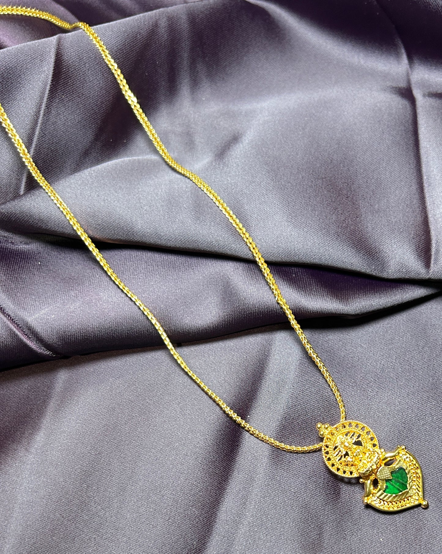Traditional Maharashtrian Mangalsutra Pendant with Green Enamel Work