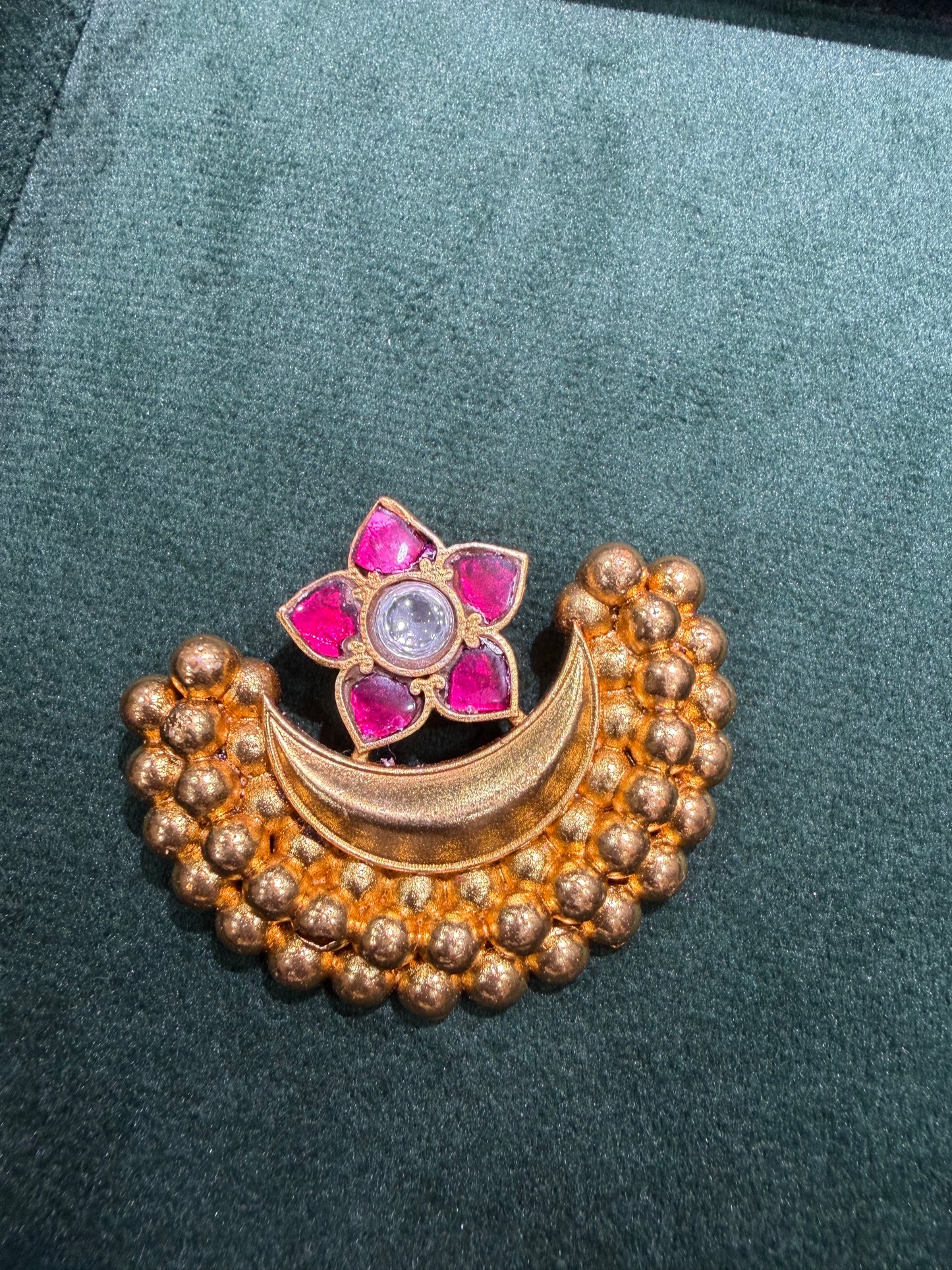 Chandrakor pendant