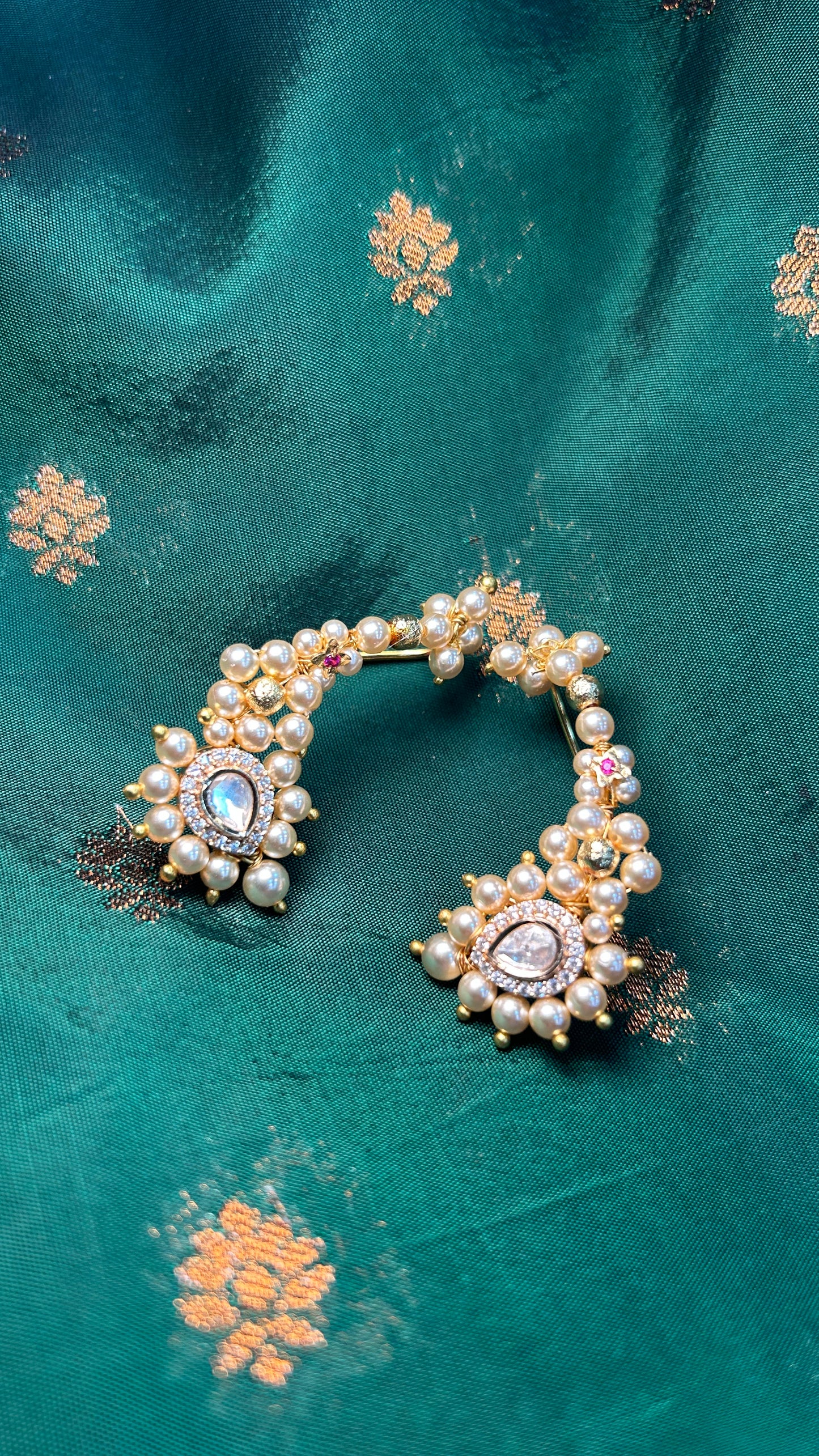 Swaroski Nath Earcuff