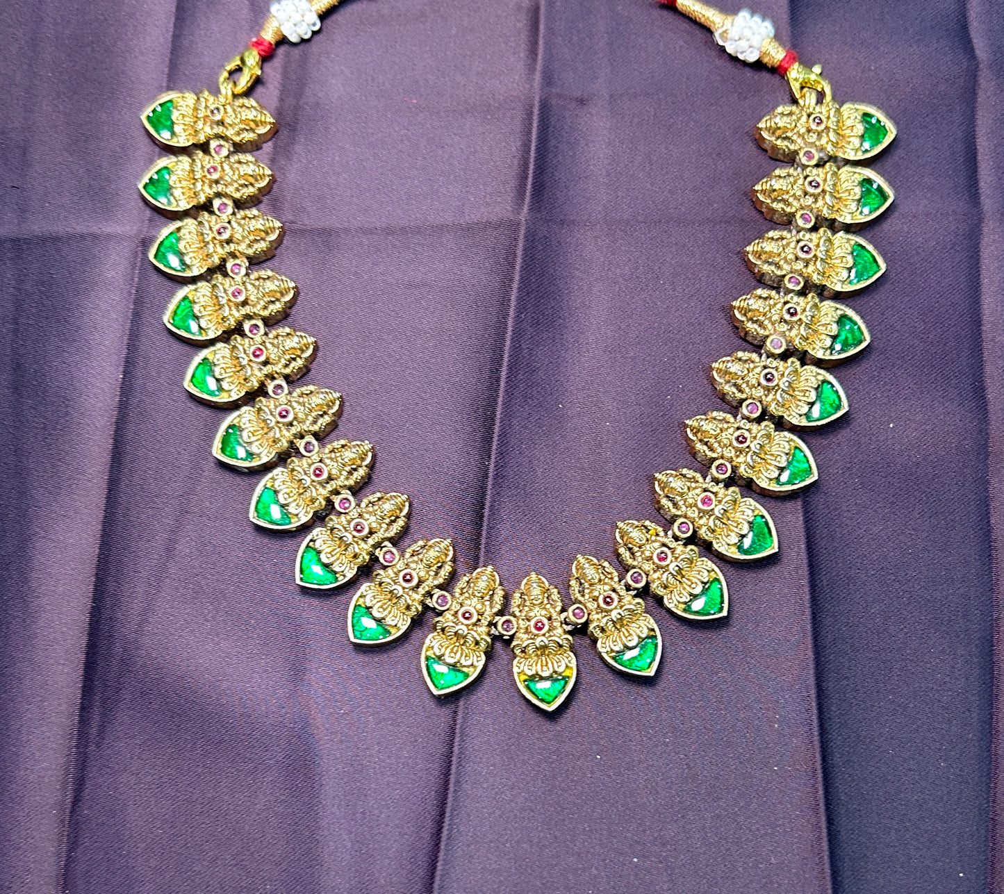 Emerald Maharani Short Haar