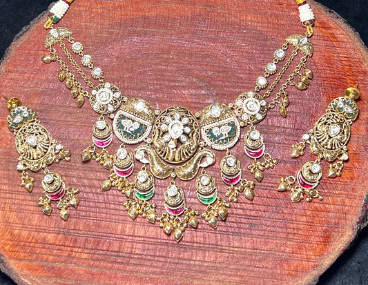 Antique Temple Inspired Kundan Necklace Set