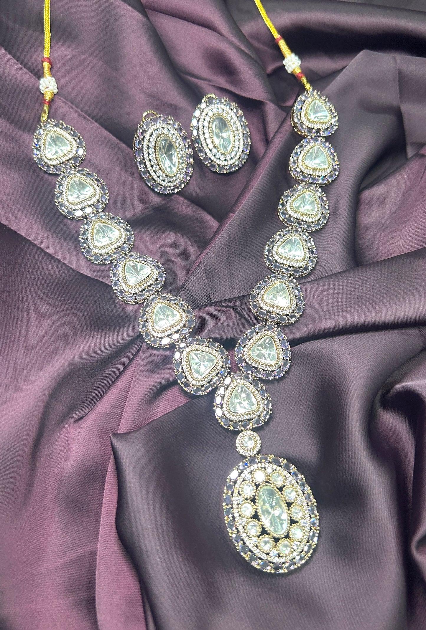 Silver-Tone Kundan Necklace Set with Statement Pendant