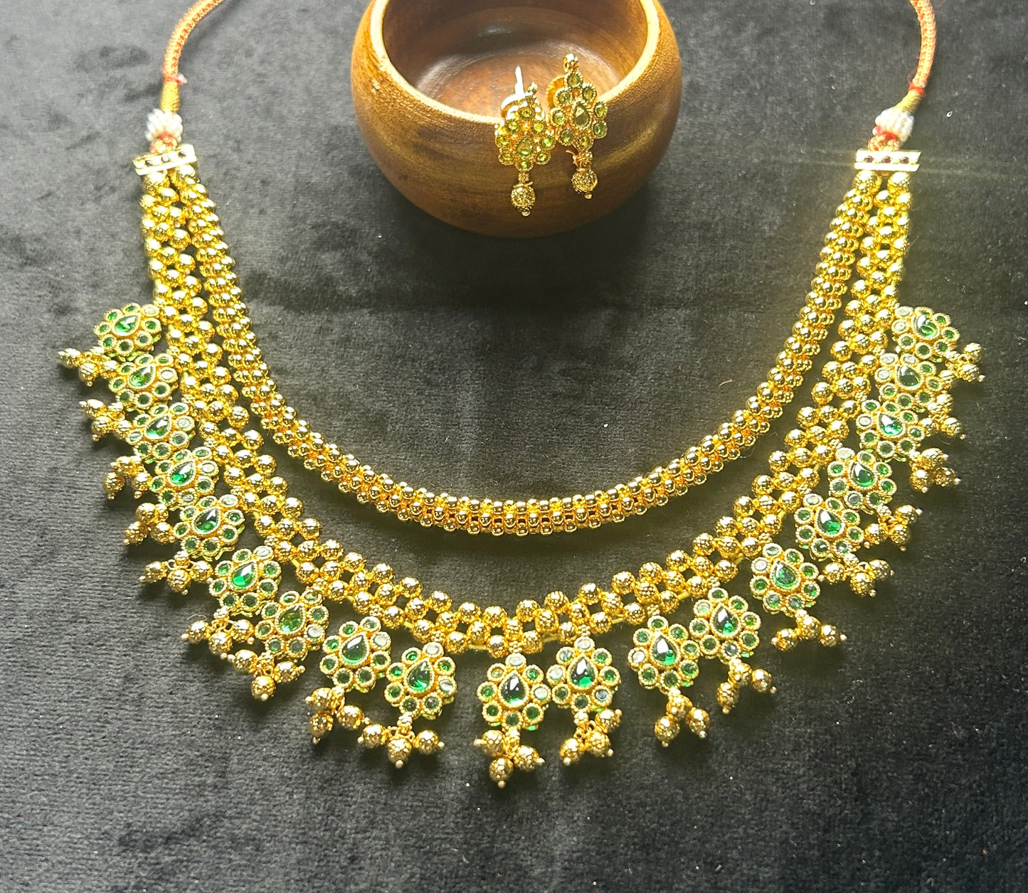 Green Stone Gadi Style Necklace Set