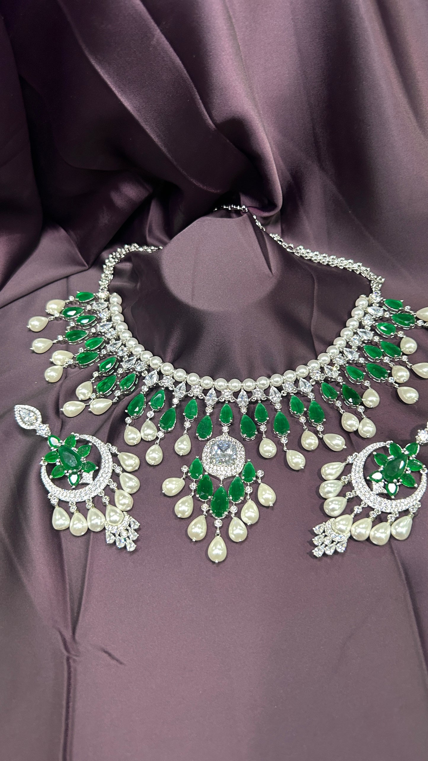 Emerald & Pearl Royal Bridal Set
