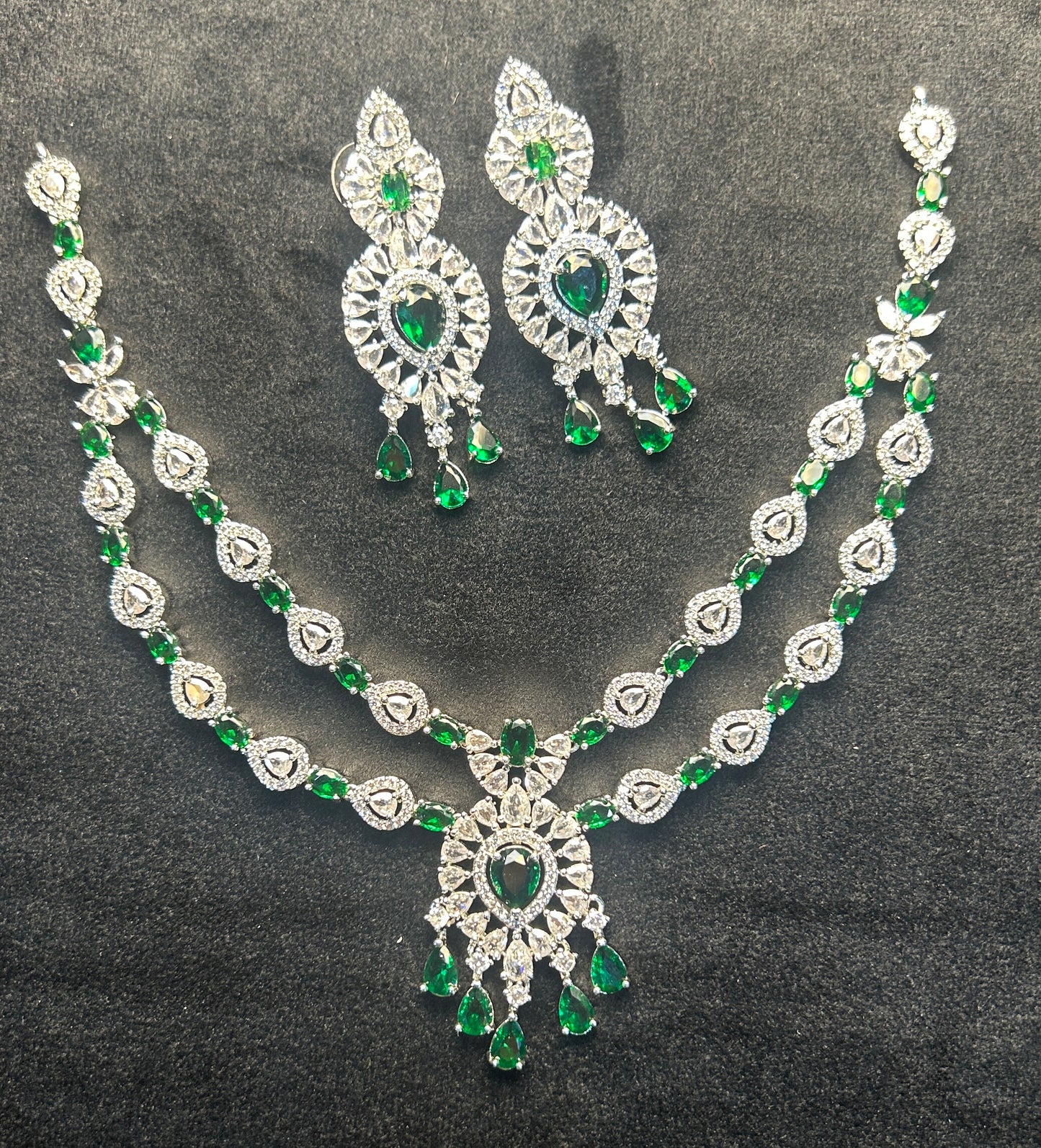 Emerald Majesty Layered Necklace Set