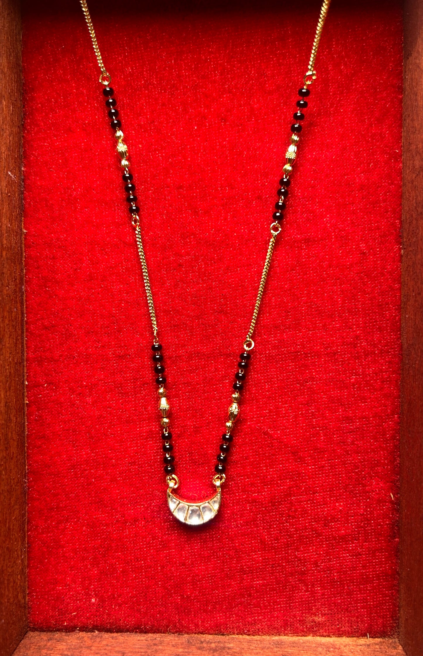18-Inch Mangalsutra with Kundan Pendant