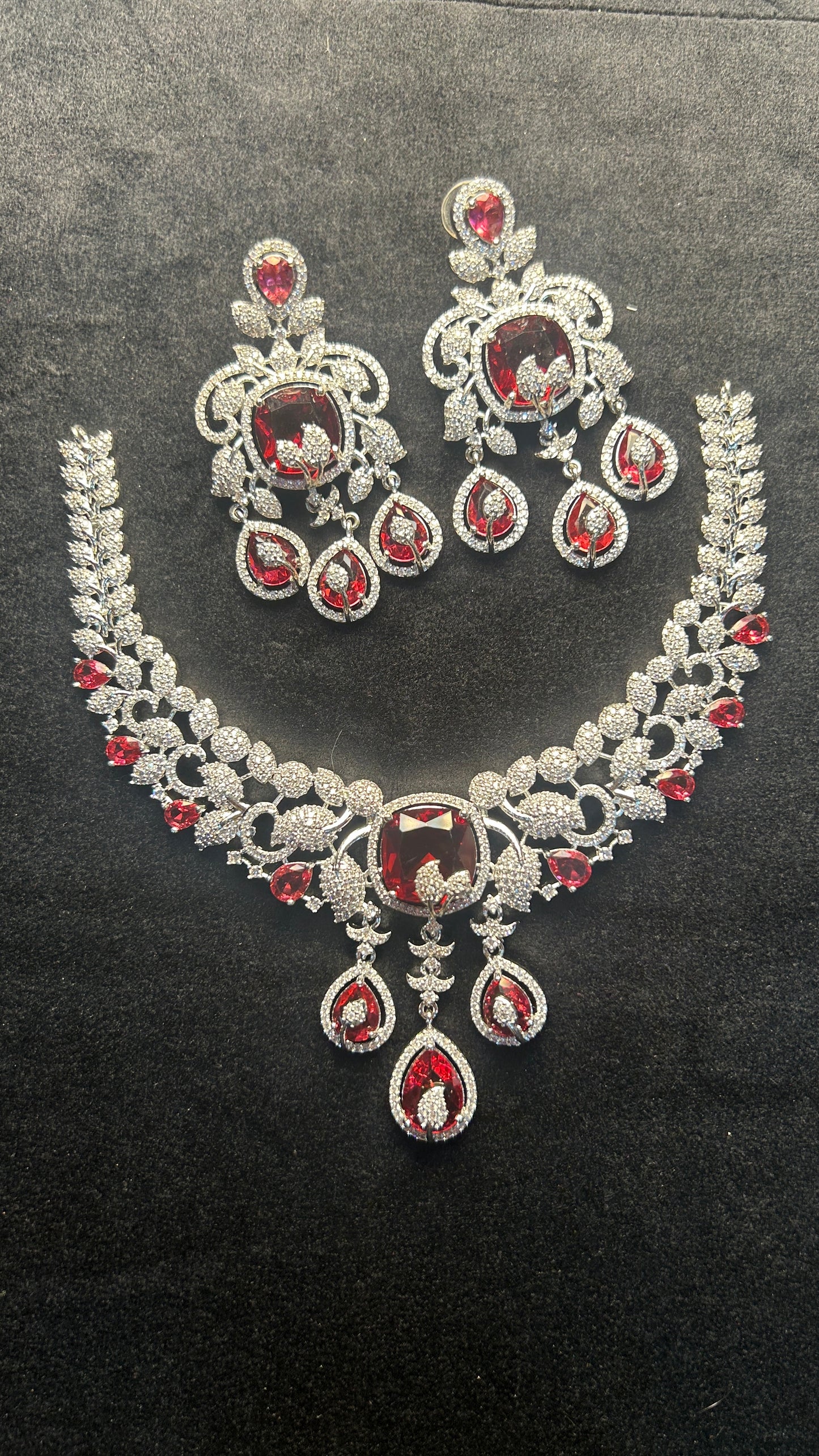 Imperial Red Radiance Necklace Set