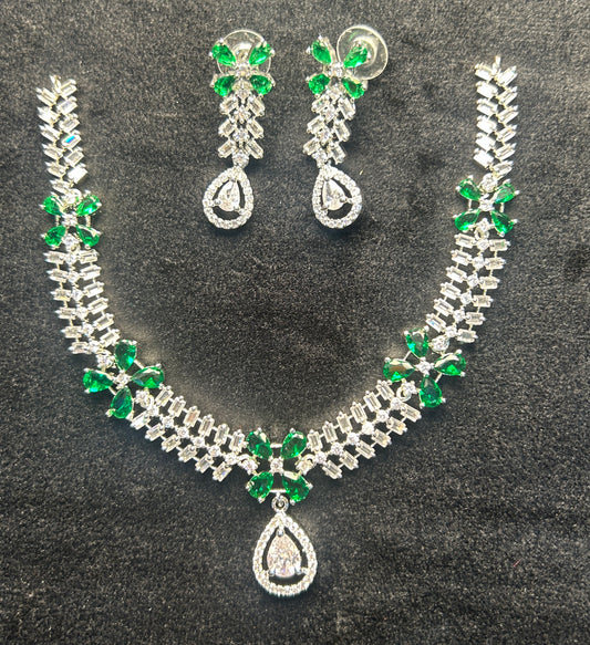 Emerald Elegance Diamond Necklace Set