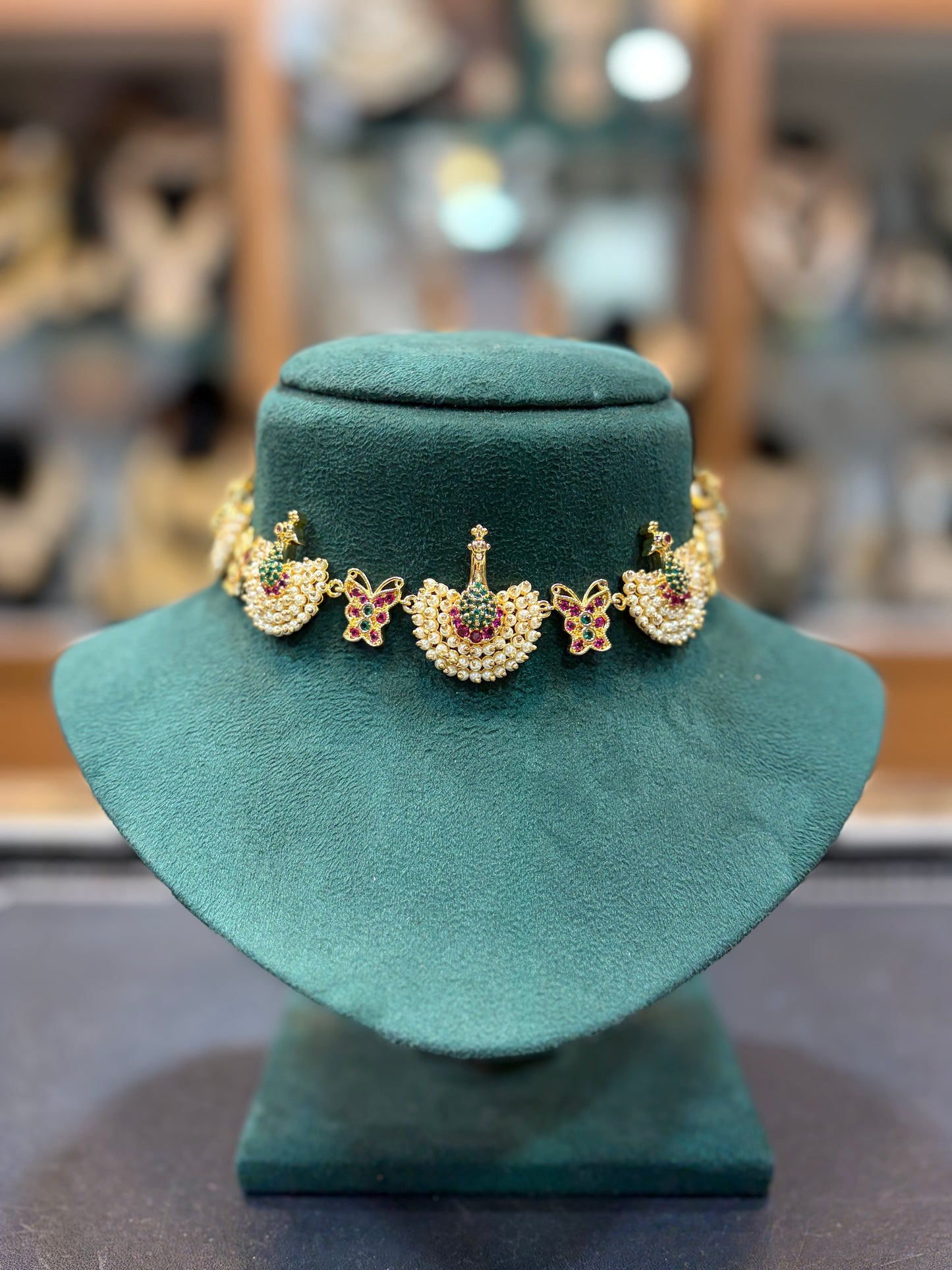 Pearl Peacock Choker Set – Grace in Every Detail