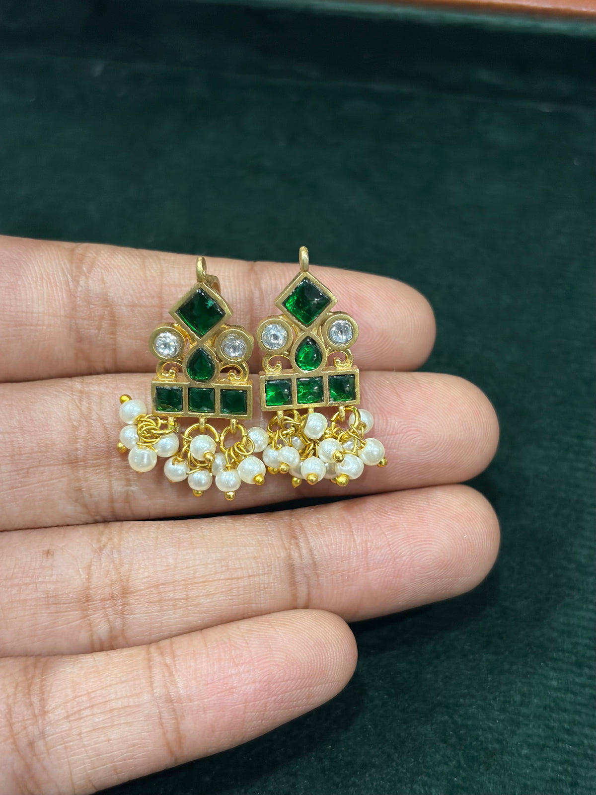 Traditional Green Kemp Stone Bugadi with Pearl Drops