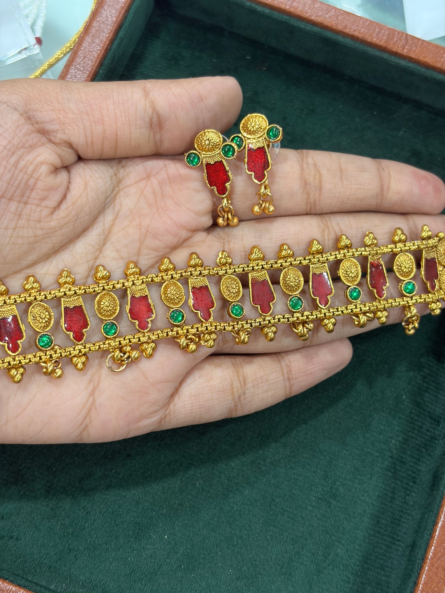 Royal Temple Heritage Choker Set