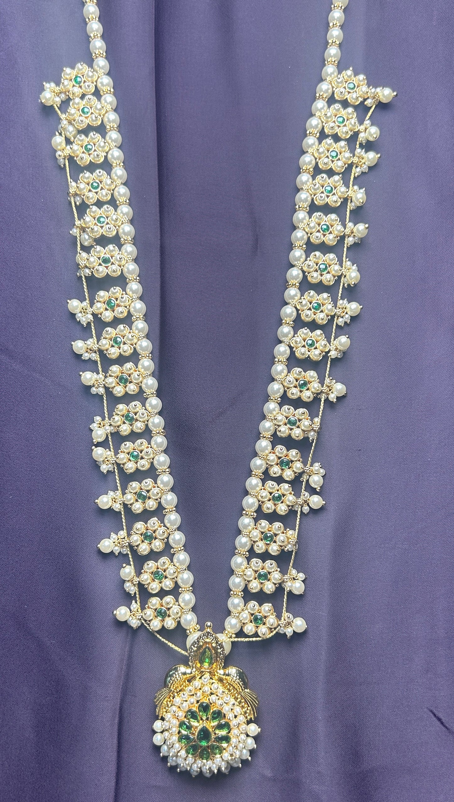 Pearl & Green Stone Bridal Haar with Intricate Pendant