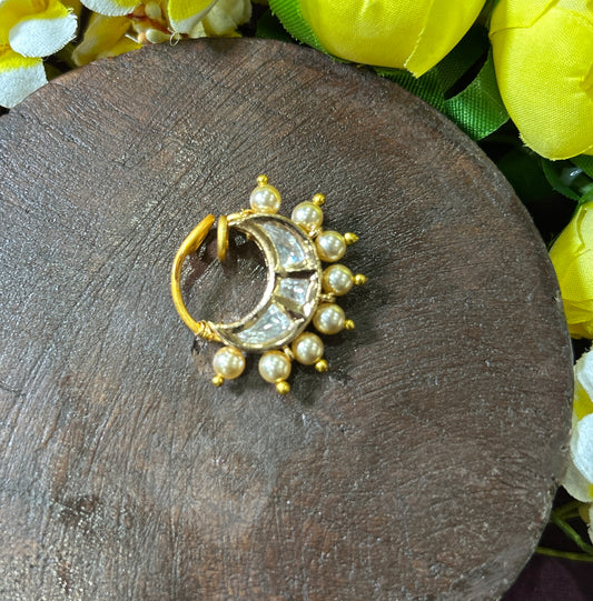 Kundan Crescent Pearl Maharashtrian Nath