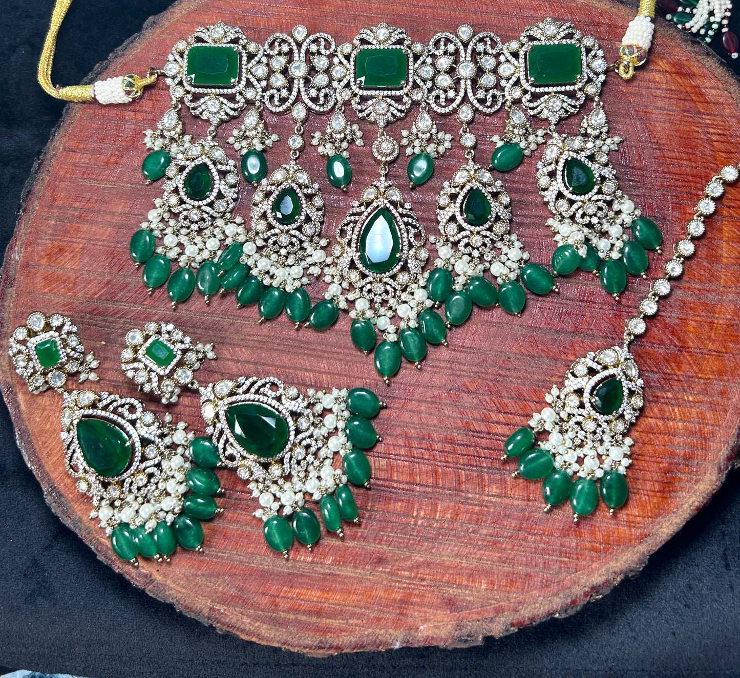 Emerald Royale Bridal Jewellery Set