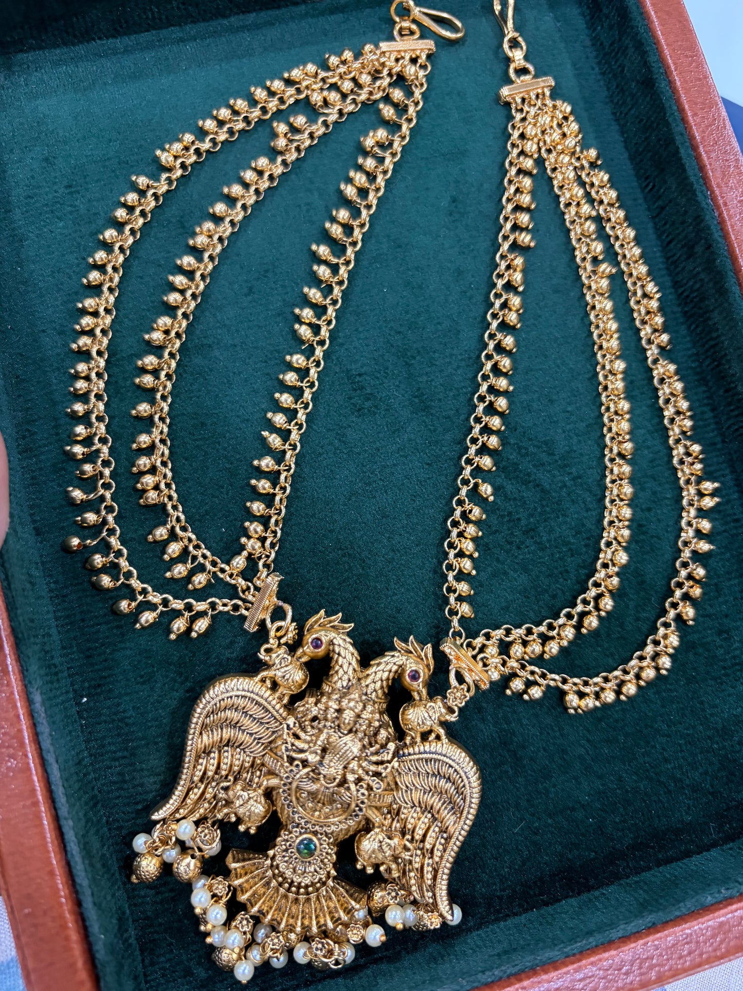 गंडभेरुंड केशभूषा (Gandabherunda Hair Accessory)