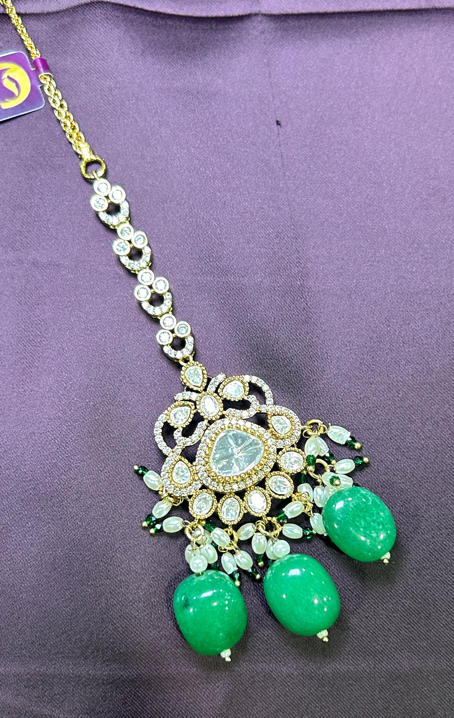 Royal Emerald Glow Maang Tikka