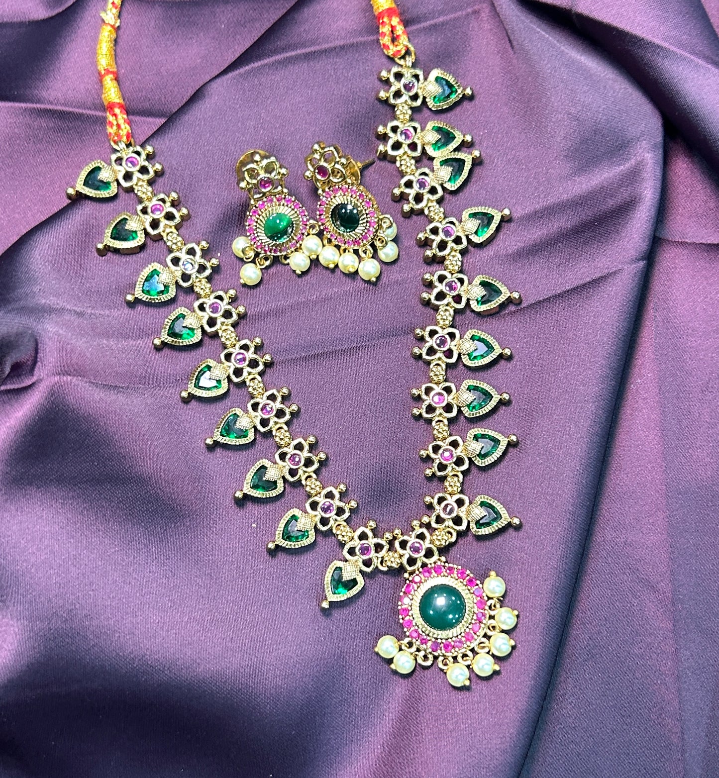 Emerald Blossom Traditional Necklace Set