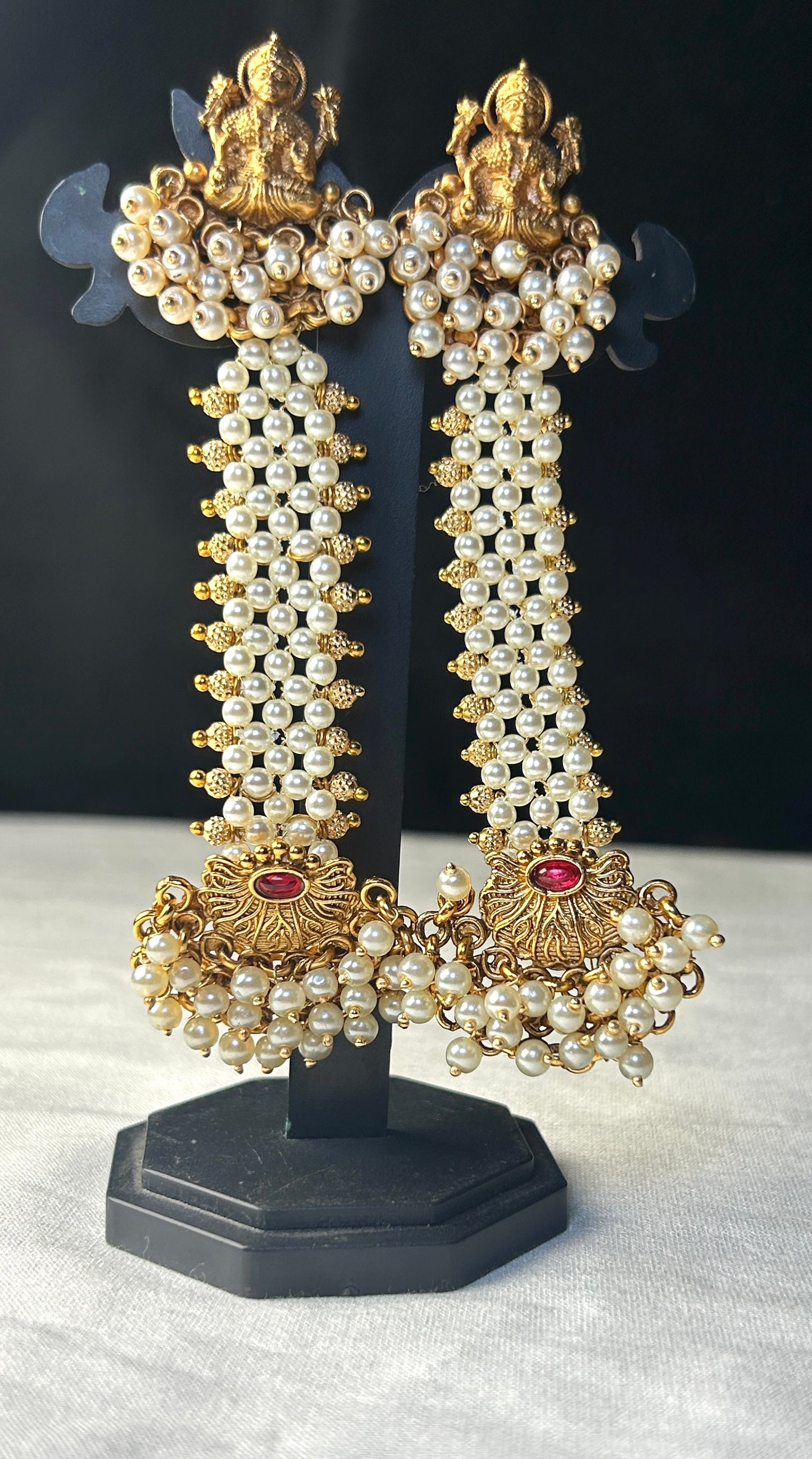 Lakshmi Pearl Temple Earrings – Pakke Style