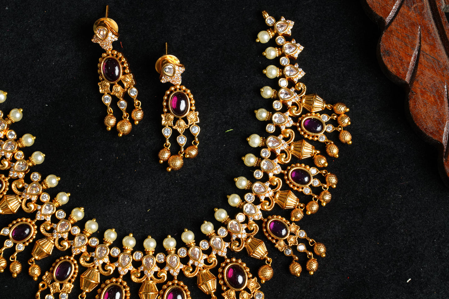Temple pearl necklace