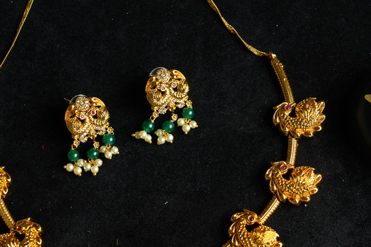 Temple hasli necklace