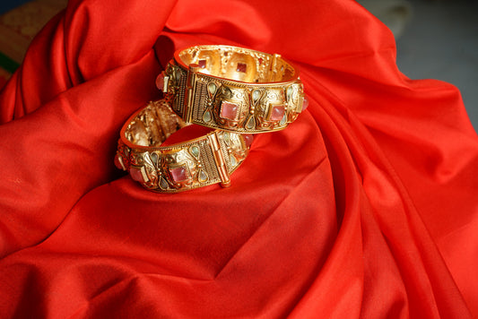 Bangles in Pink color