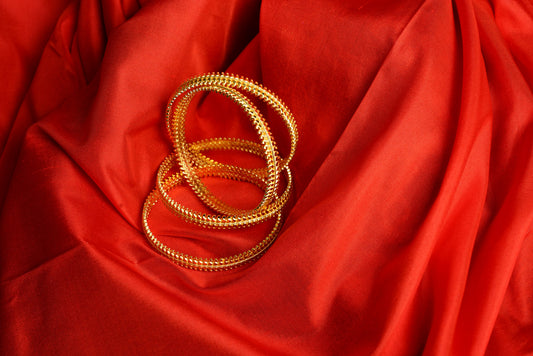 golden bangles in 4 cut