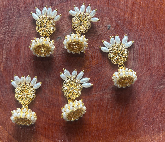 Pearl Floral Hair Accessory with Cluster Drop