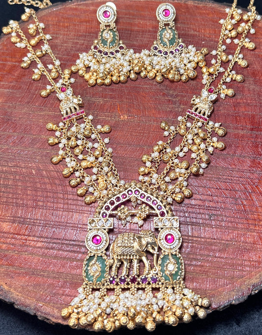 Antique Temple Elephant Motif Necklace Set