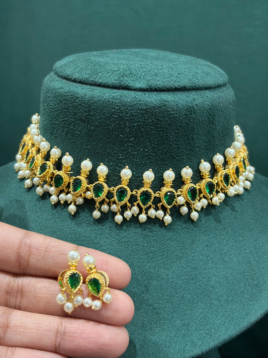 Vaibhavi Pearl Choker Set