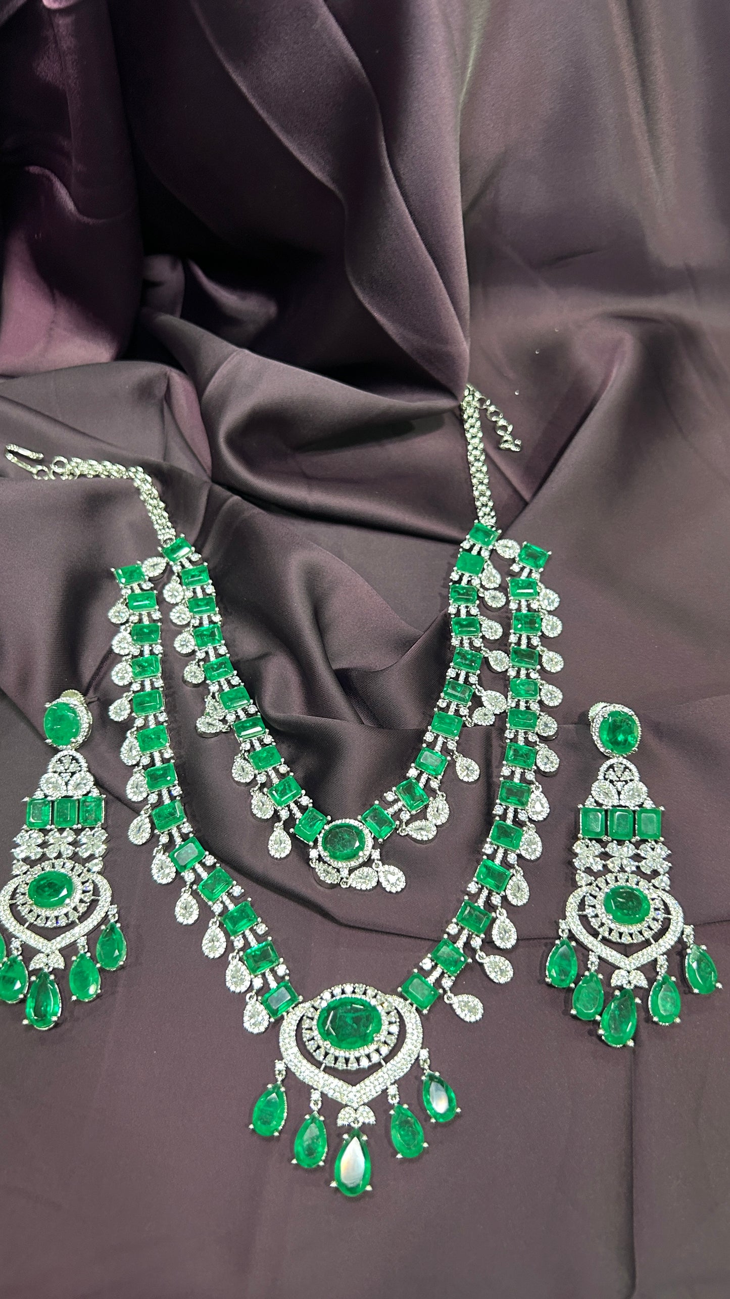 Royal Emerald Long Haar Set