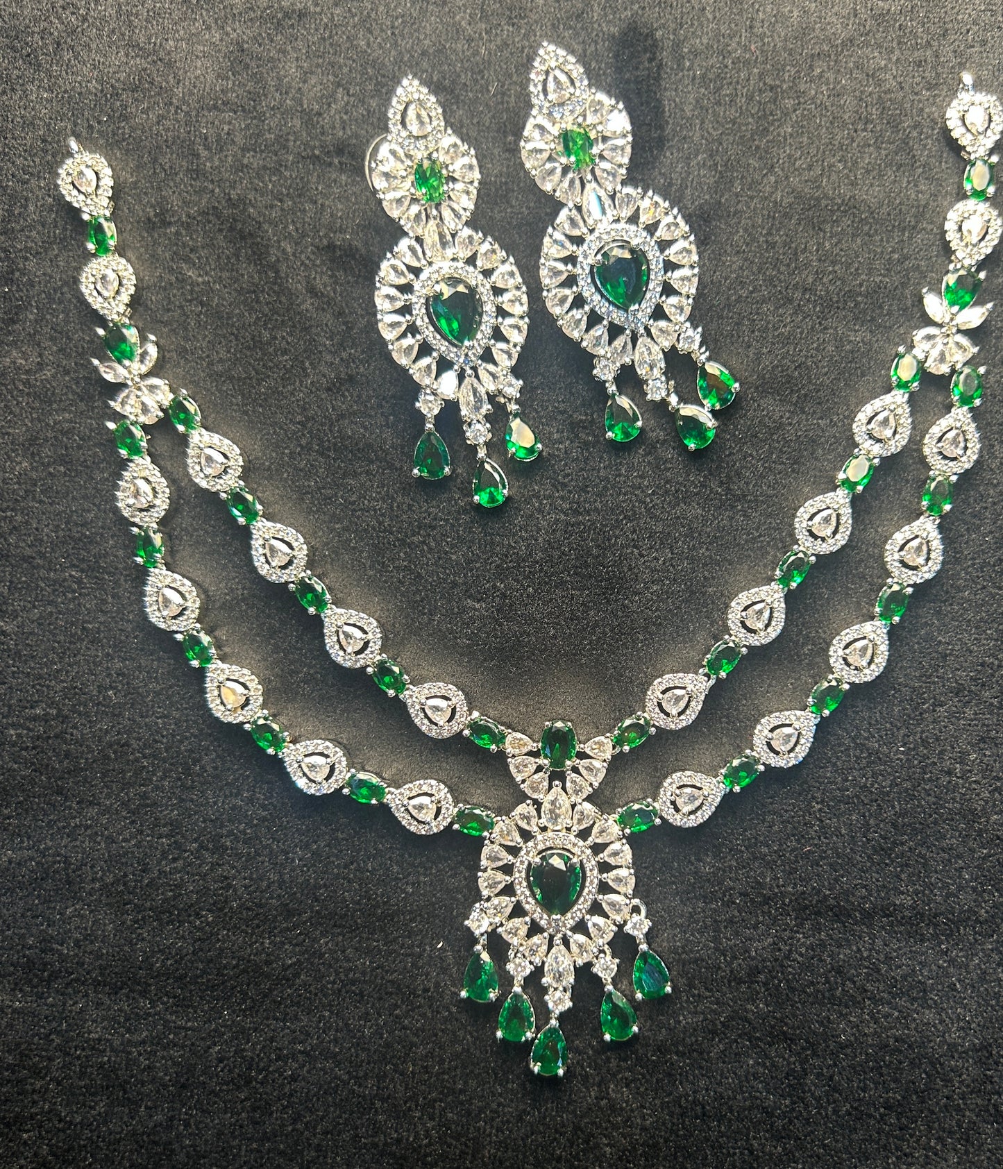 Emerald Majesty Layered Necklace Set
