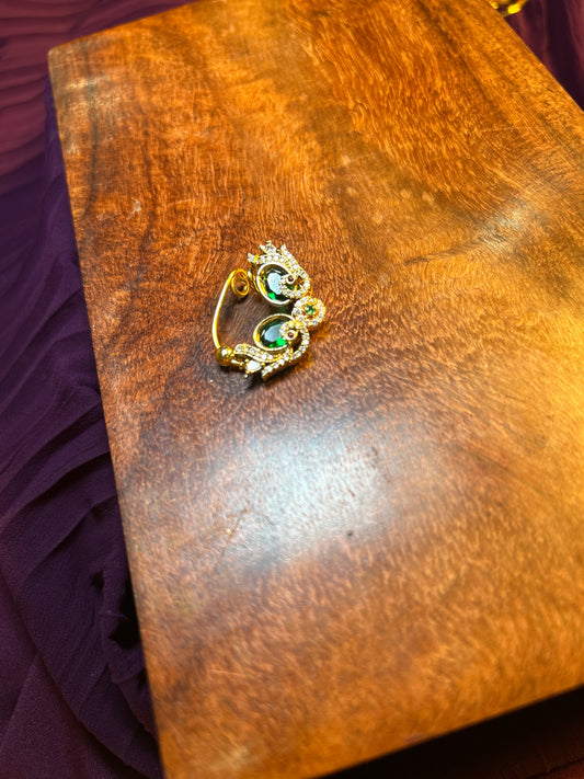 Peacock Design Nath – 1 Gram Gold Polish