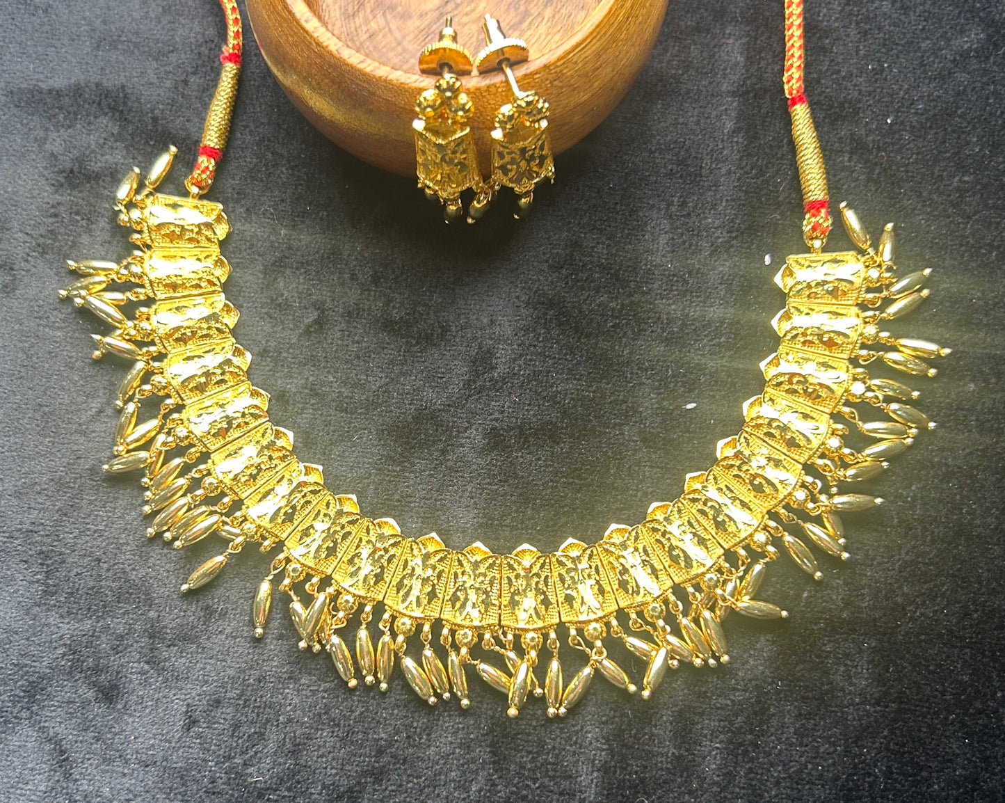 Traditional Rajwadi Golden Necklace Set