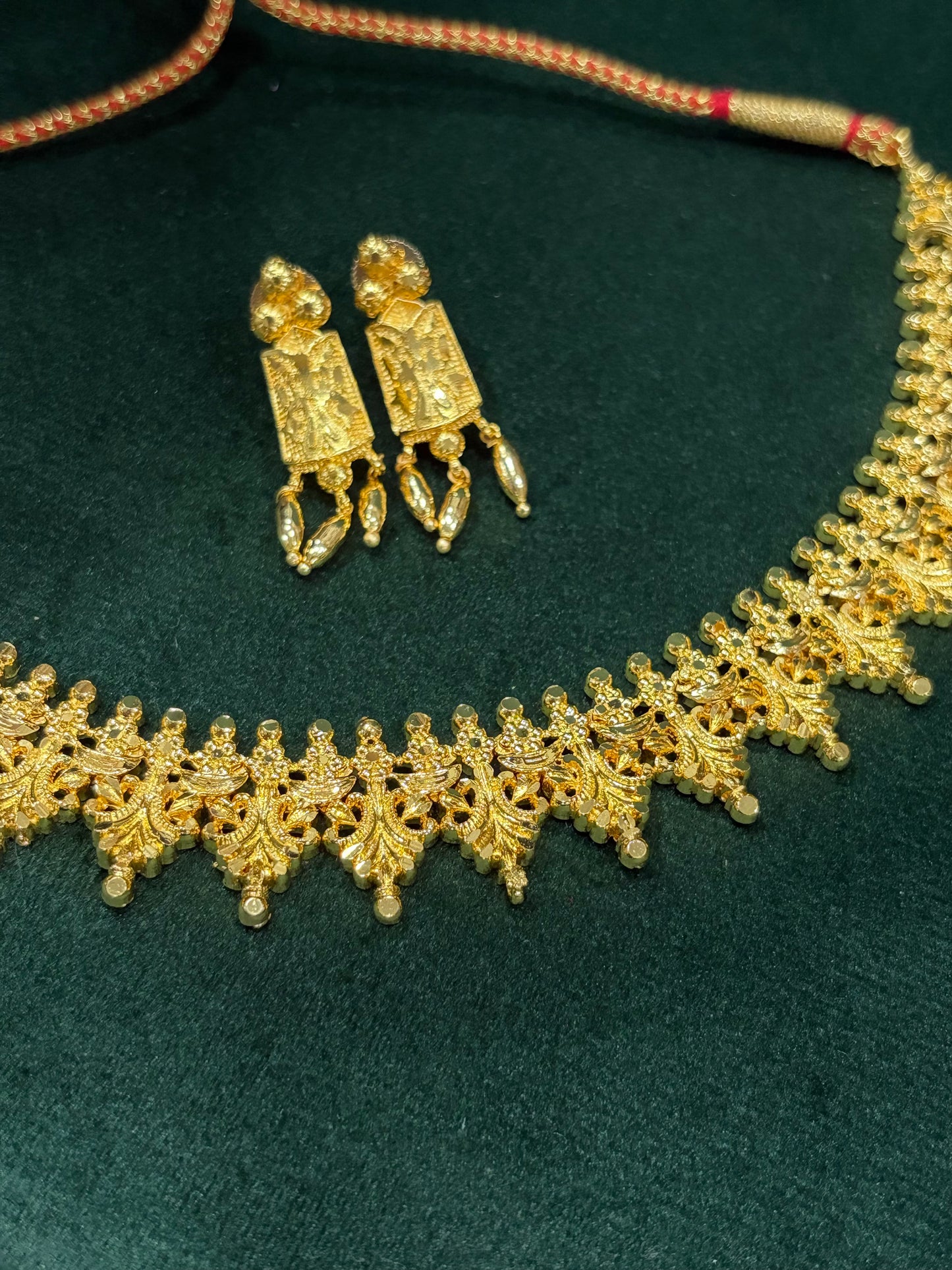 Rajsi Lakshmi Necklace Set