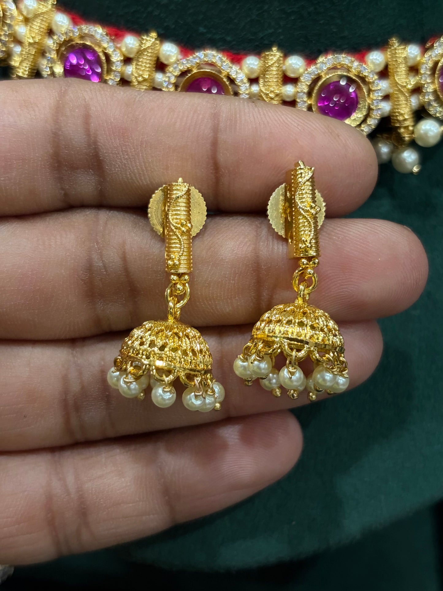 Ratnadeepa Silk Pearl Choker Set